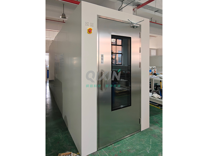 越南某电子行业隧道风淋室