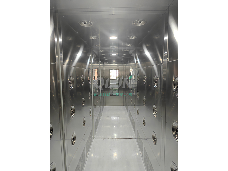 越南某电子行业隧道风淋室